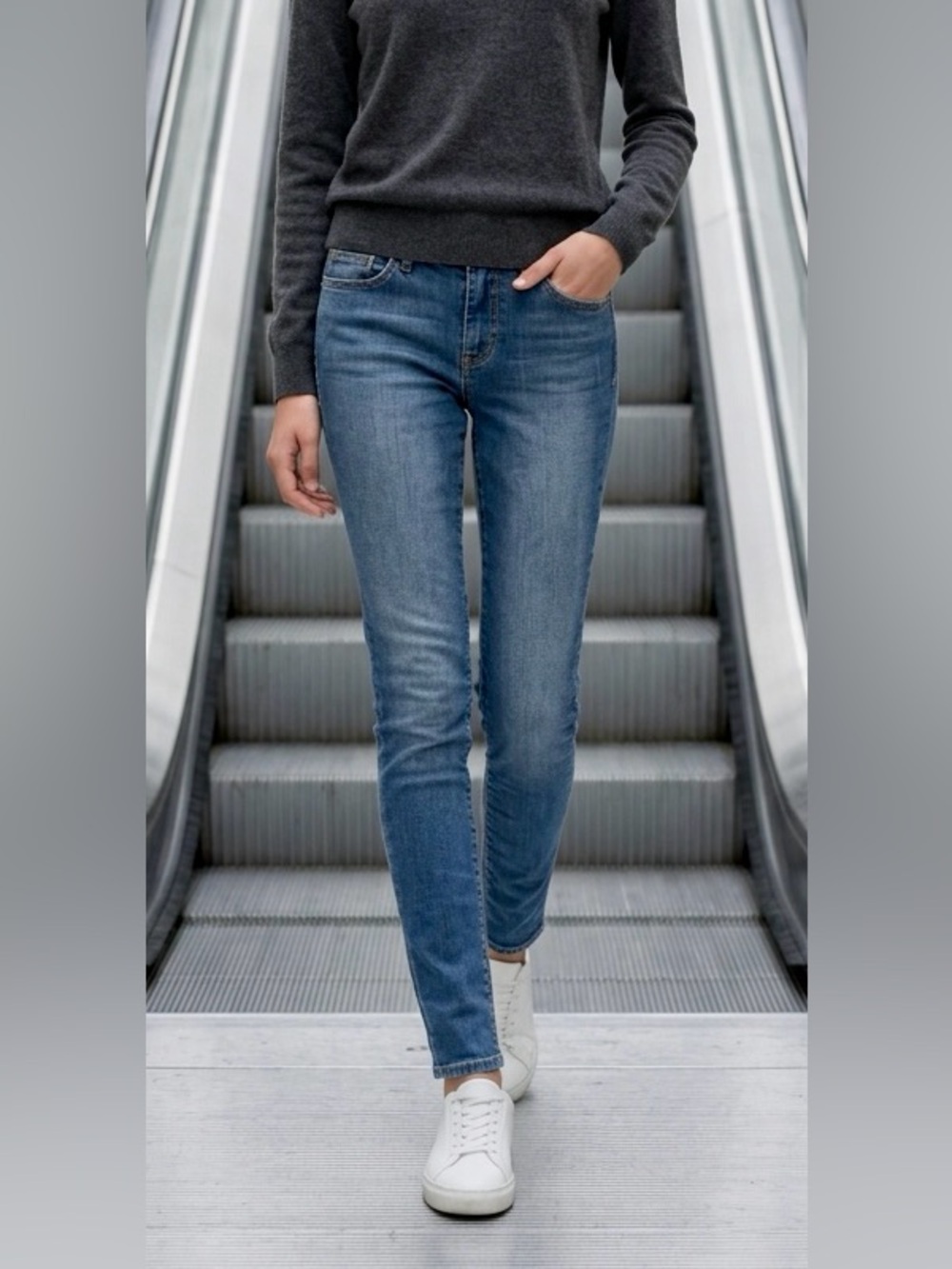 Joe's Jeans Women's Skinny Jeans in Medium Blue